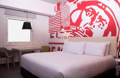 Leuro Hotel | Radisson RED Miraflores