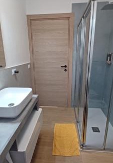 Torre Boldone Apartment | Re Di Coppe