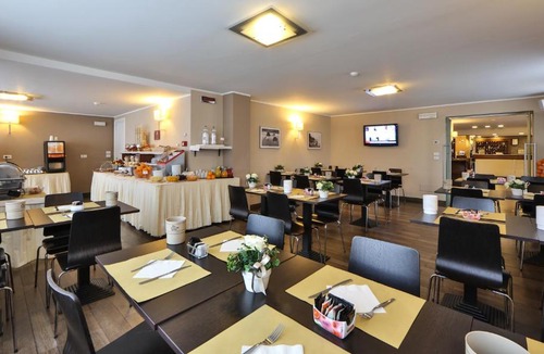 Mompiano Hotel | Regal Hotel