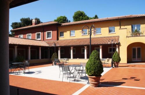 Gradara Hotel | Relais Villa Matarazzo