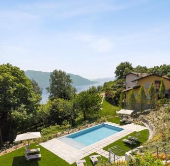 Trarego Viggiona Apartment | Residence Conca Verde 2 with pool