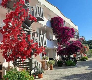 Mandrione Apartment | Residence Jolly