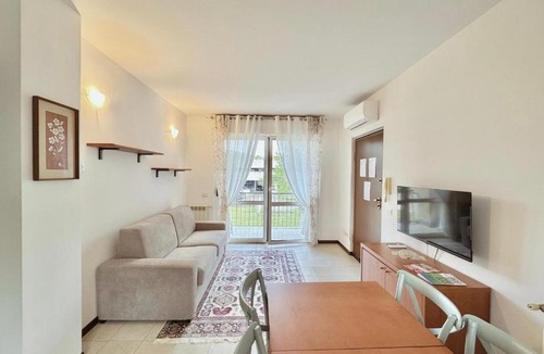 Lonate Pozzolo Apartment | Residence La Brughiera Malpensa