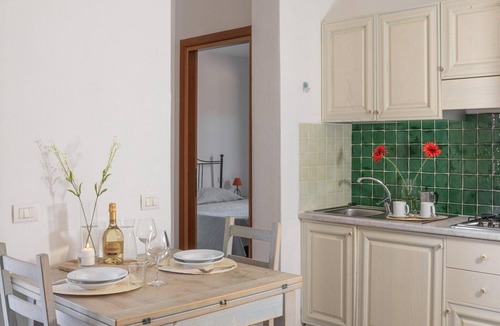Palau Apartment | Residence with shared pool in Palau