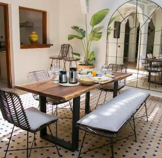 Bab Taghzout House | Riad Sabria
