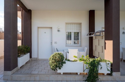 Torre Canne Apartment | Room 4 with Shared Garden