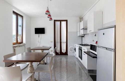Pizzoletta Apartment | Room 'Camera Tripla Basic' with Shared Terrace, Wi-Fi and Air Conditioning