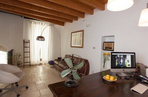 Conversano Apartment | Room 'Dimora Nonna Rosa Triple' with Balcony, Wi-Fi and Air Conditioning