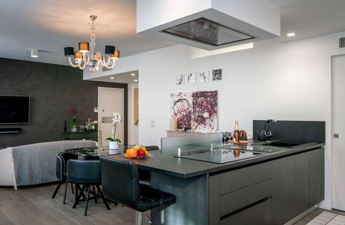 Mestre Apartment | Rosa 37 - Modern & Elegamnt 2BR Apt - Near Venice