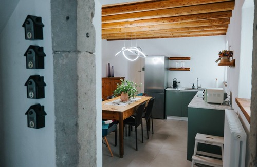 Cison di Valmarino House | Rustic and Bright Holiday Home with Wi-Fi and Air Conditioning
