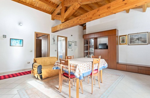 Santa Giusta Villa | Rustic Villa in Santa Giusta with Garden
