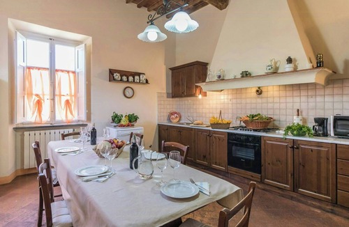Guamo Apartment | Sara. Spacious private pool apartment near Lucca