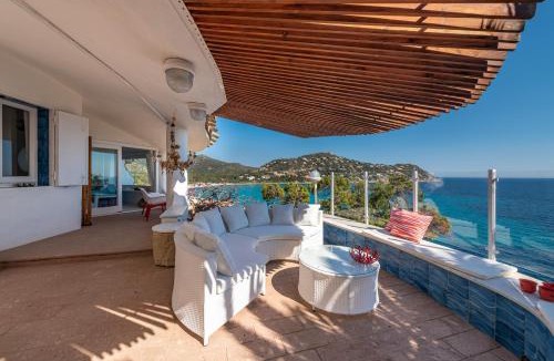 Torre delle Stelle Villa | Seafront Villa with private pool