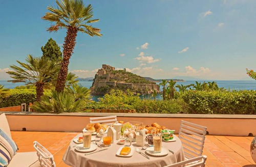 Ischia Ponte Apartment | [Seaside Luxury Flat] with mini-pool and breathtaking sea view