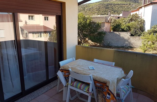 Teulada House | semi-detached villa with garden, center, quiet area, panoramic, air-conditioned