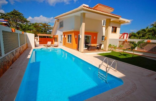 Akumal Villa | Serene and cozy beachfront villa on a white sandy beach, AC and WiFi!