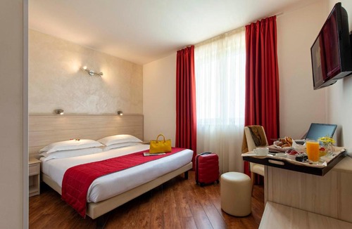 Pomezia Hotel | Simon Hotel