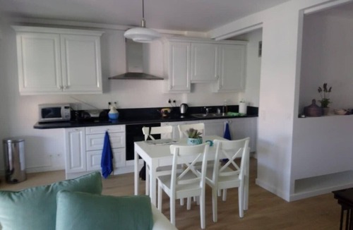Cannes La Bocca Apartment | Spacious 70 m² flat with Balcony and sea view!