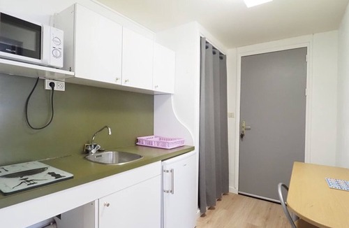 Montpellier Apartment | Spacious studio in city center - 4 guests