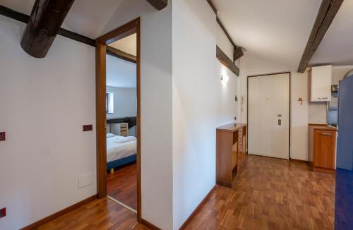 Loreto Apartment | Spazioso e Comodo Appartamento in Centrale FS - AC