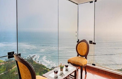 Miraflores Apartment | Spectacular Panoramic Ocean View in Miraflores