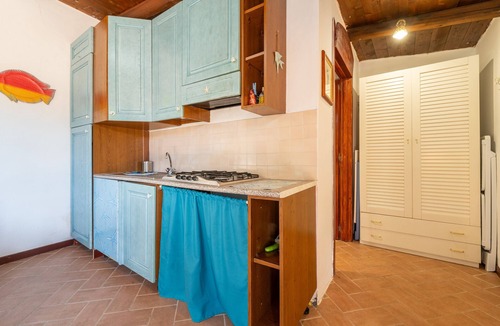 Terra Mala Apartment | Studio Apartment 'Beach Room' Quartu sant'Elena, Wi-Fi and Air Conditioning