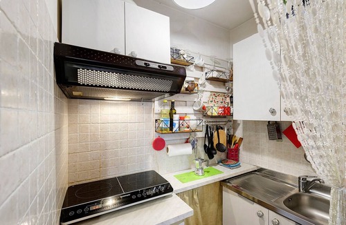 Quincod Apartment | Studio Apartment 'Il Nido Di Quincod' with Mountain View
