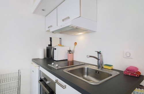 Carabacel Apartment | Studio Apartment 'Trianon Charmant Nice' with Air Conditioning