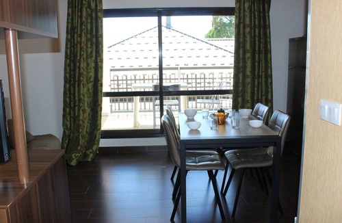 Jausiers Apartment | Studio for 4 with terrace, pool and parking in Jausiers