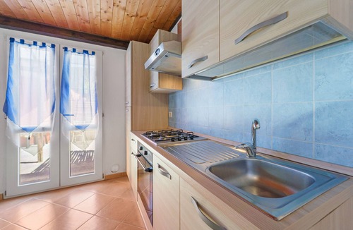 Teulada Apartment | Studio 'Il Mandarino' with Mountain View, Private Terrace and Air Conditioning