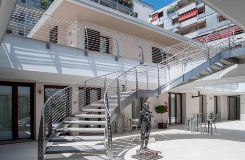 Maggiolina Apartment | Studio Inn Centrale & Milano Urban Padel