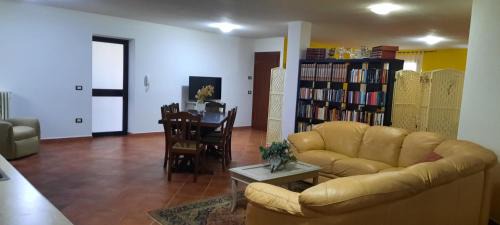 Orosei Apartment | Studio Open Space Villa Armonia con patio IUN P2030