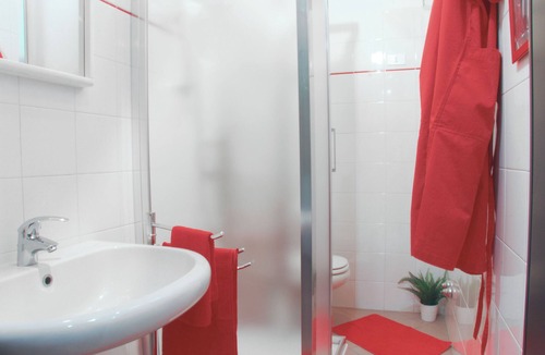Montagnana Apartment | Studio-sleeps 2-aircon-town Centre-free Parking