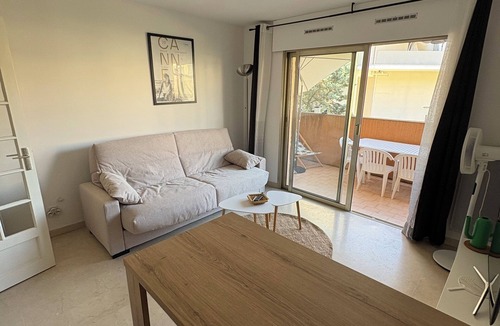Mougins Apartment | Studio with Balcony, Pool, and Air Conditioning, Just a Stone's Throw from Cannes