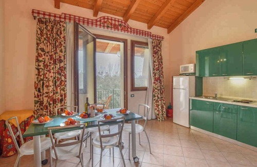 Isola Albarella Apartment | Studio with balcony and air conditioning
