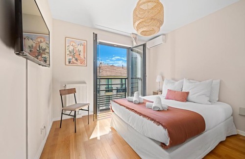 Vernier Apartment | Stunning & Bright - 2 Bedrooms - Parking WiFi/AC
