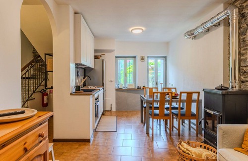 Dervio House | Stunning private villa for 8 people with WIFI, TV, patio, pets allowed and panoramic view