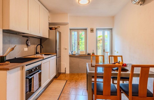 Dervio House | Stunning private villa for 8 people with WIFI, TV, patio, pets allowed and panoramic view