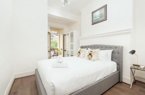 Millers Point Apartment | STUNNING SYDNEY HOME 5