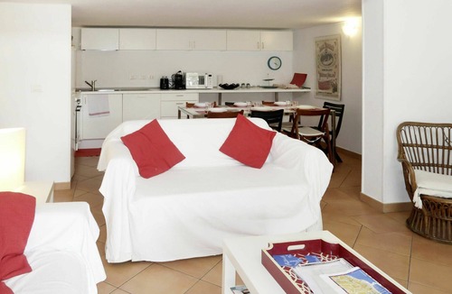 Sanremo House | Stunning villa for 9 guests with A/C, WIFI, TV, terrace and pets allowed