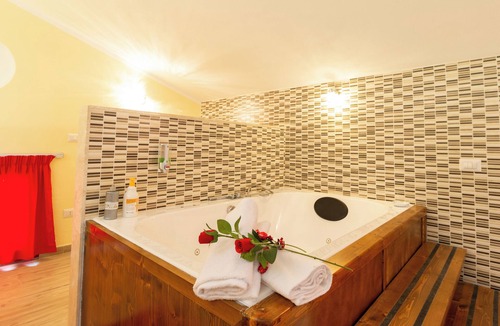 Cabras Hotel | Su Soi