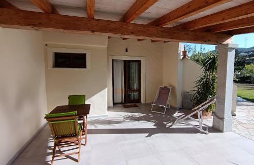 San Teodoro House | Su Suberju