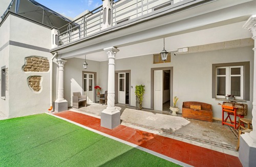 Assemini Apartment | Suite 8 Argento with Private Terrace and Hot Tub