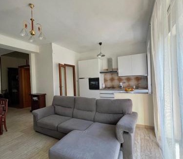 Quartiere XXIX Ponte Mammolo Apartment | Sunny House