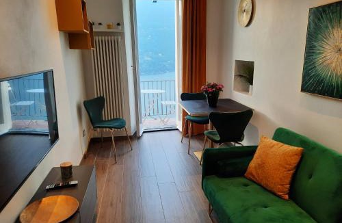 Blevio Apartment | Sunset Lake Como con balcone vista lago