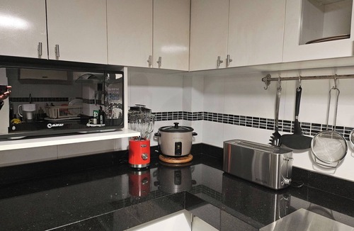 Punta Negra House | Surfers Paradise - Casa Caro MBI