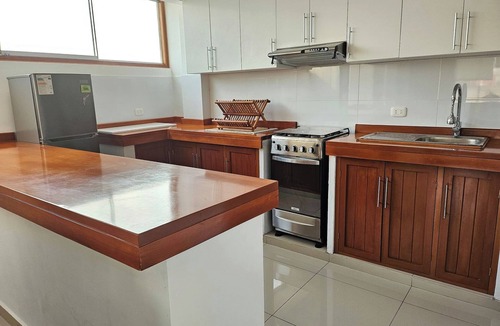 Punta Negra House | Surfers Paradise - Casa Caro MBI