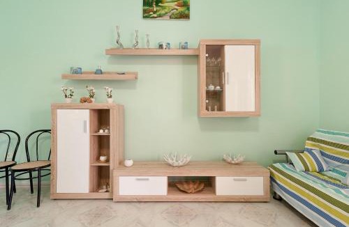 Torre San Giovanni Apartment | The green sea big house