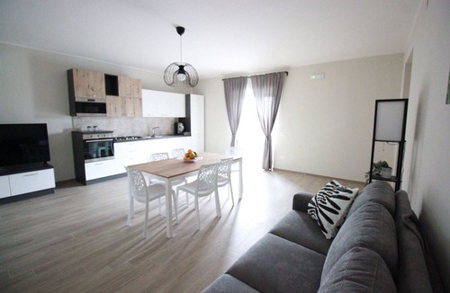 Castel Campagnano Apartment | The Valley B&B