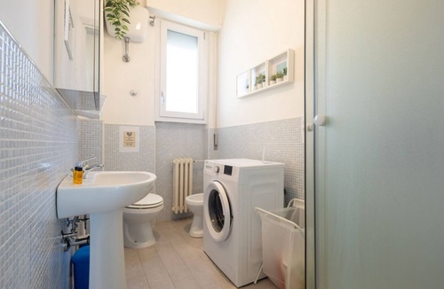 Isolotto Apartment | Three‑Bedroom Florence Home